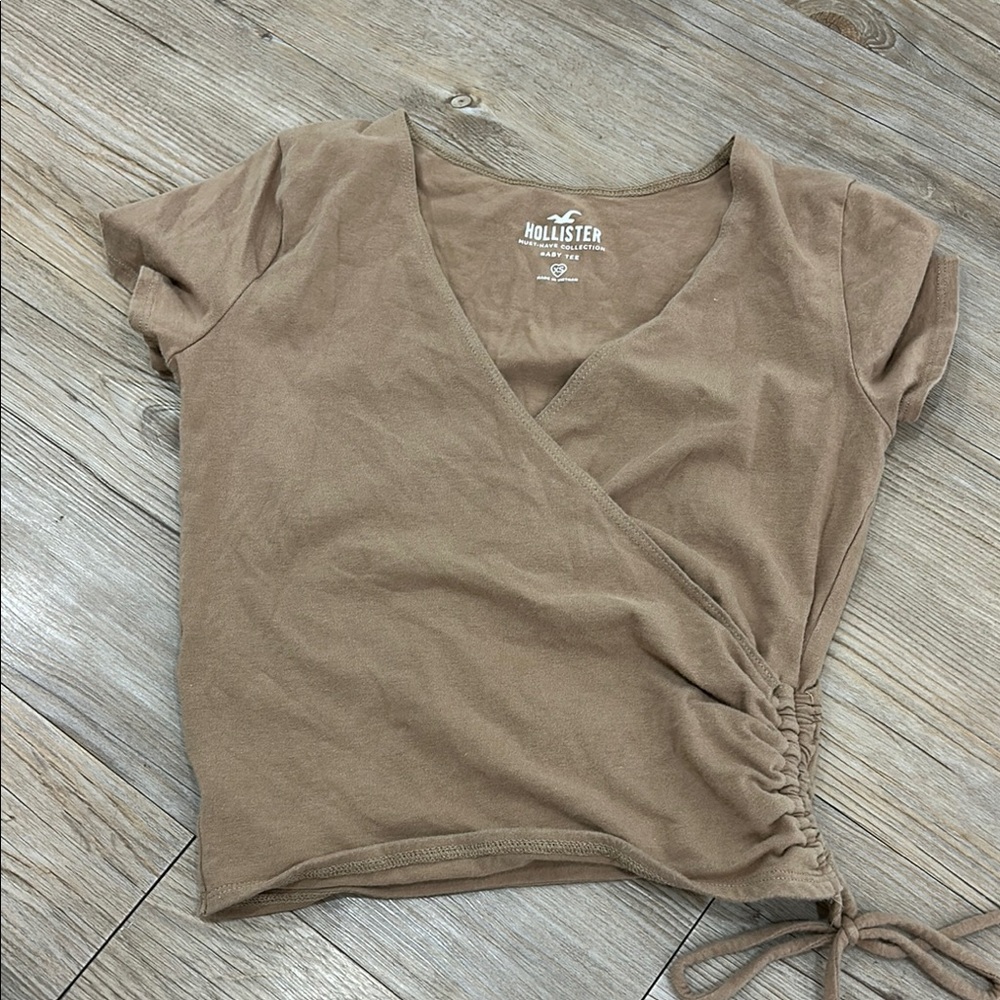 Hollister Women's Tan Wrap Top